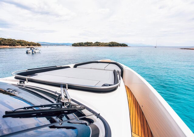 cranchi-a46-just-unique-ibiza-yacht-charter5