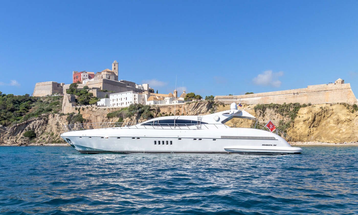 Mangusta 108 Belisa | Ibiza Yacht Charters